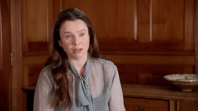 Breaking the Waves Scene 1