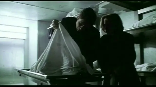 The X-Files: Fight the Future Scene 2