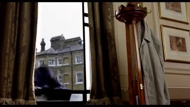 Johnny English Scene 3