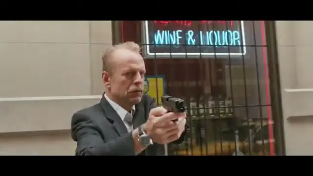 16 Blocks Scene 3