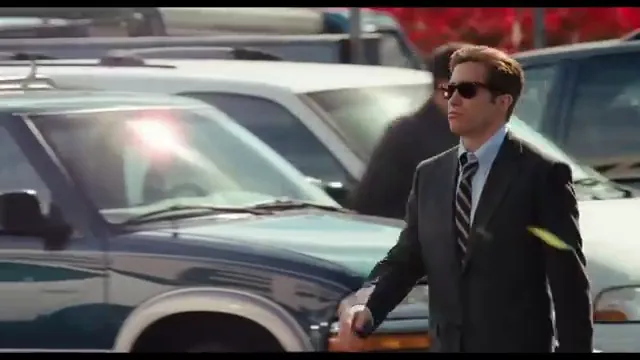 Love & Other Drugs Scene 3