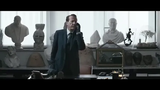 The Best Offer Scene 1