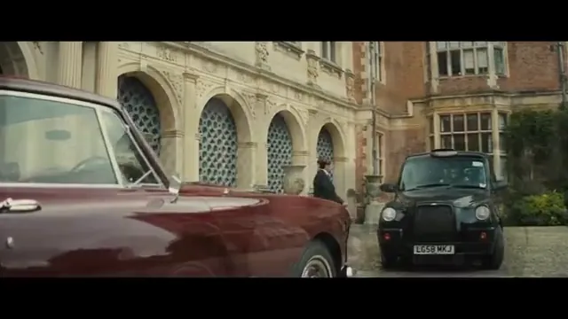 Mortdecai Scene 3