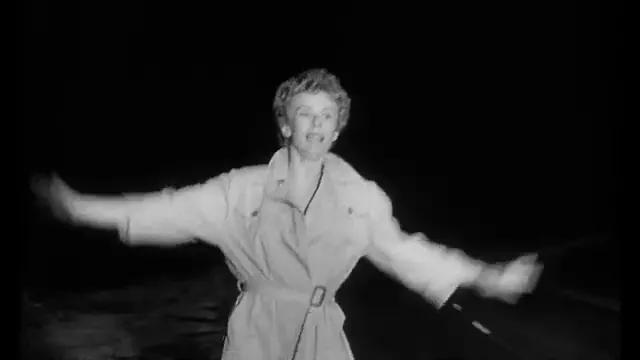 Kiss Me Deadly Scene 1