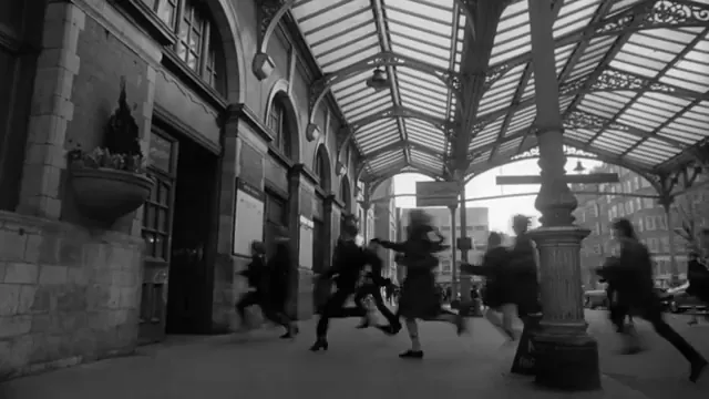 A Hard Day's Night Scene 1