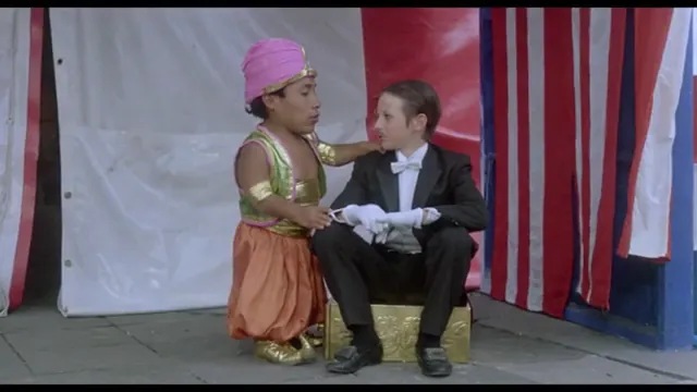 Santa Sangre Scene 3