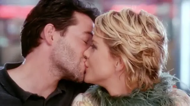 Addicted to Love Scene 5