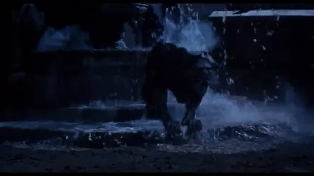 An American Werewolf in Paris Scene 5