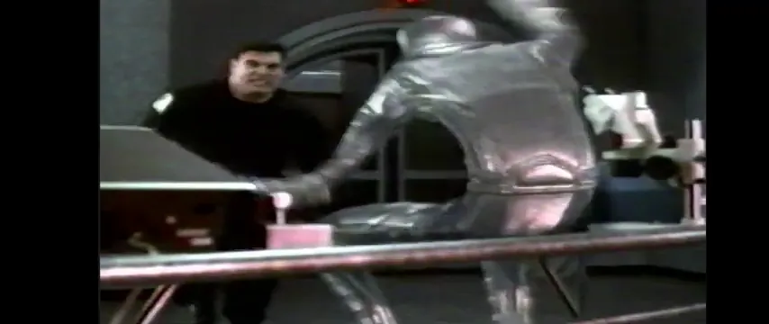 My Favorite Martian Scene 2