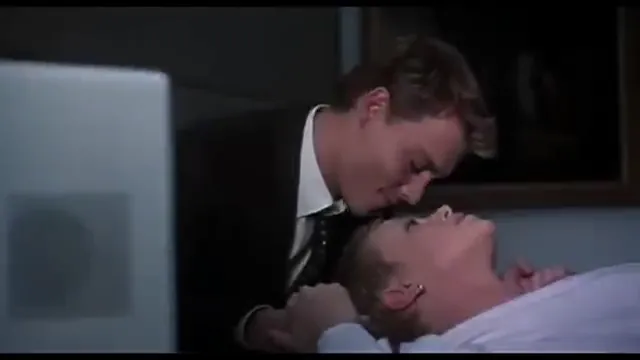 The Astronaut's Wife Scene 3