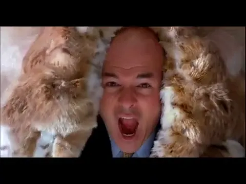 Nutty Professor II: The Klumps Scene 5