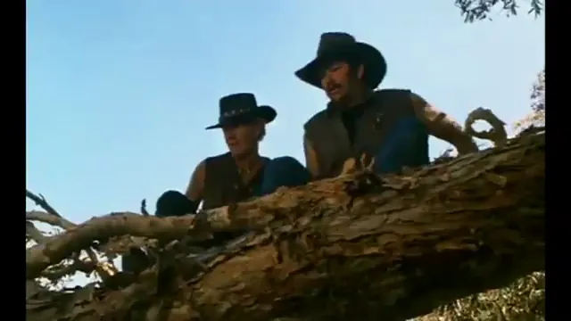 Crocodile Dundee in Los Angeles Scene 1