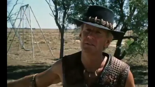 Crocodile Dundee in Los Angeles Scene 2