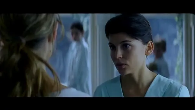 Fragile Scene 2