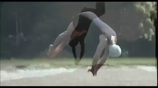 Cracks Scene 1