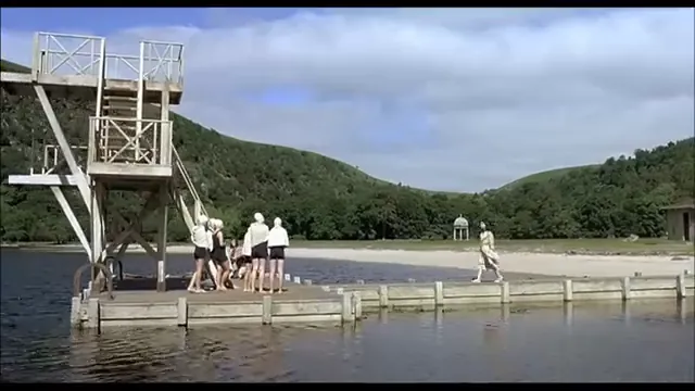 Cracks Scene 2