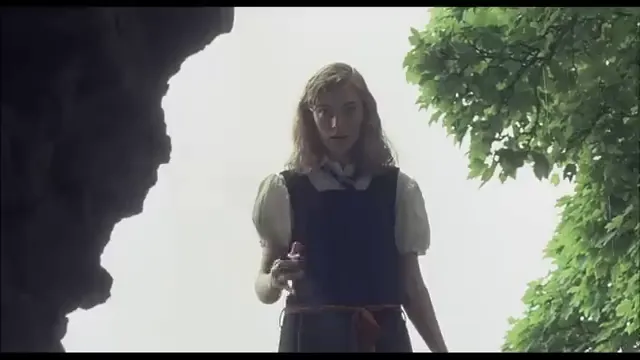 Cracks Scene 5