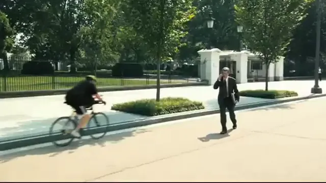 In the Loop Scene 5