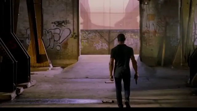 Bullet to the Head Scene 2