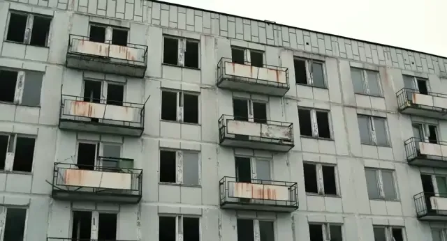 Chernobyl Diaries Scene 3