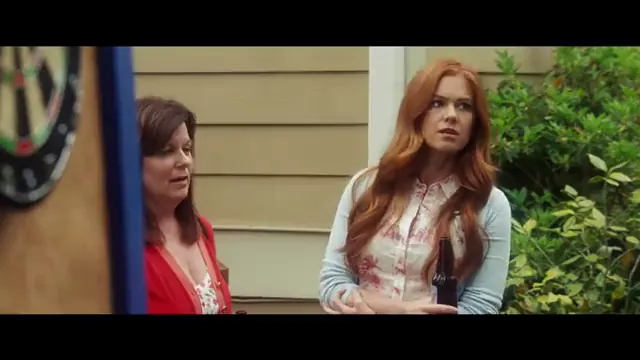 Keeping Up with the Joneses Scene 2