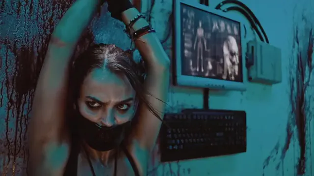 Wyrmwood: Road of the Dead Scene 1