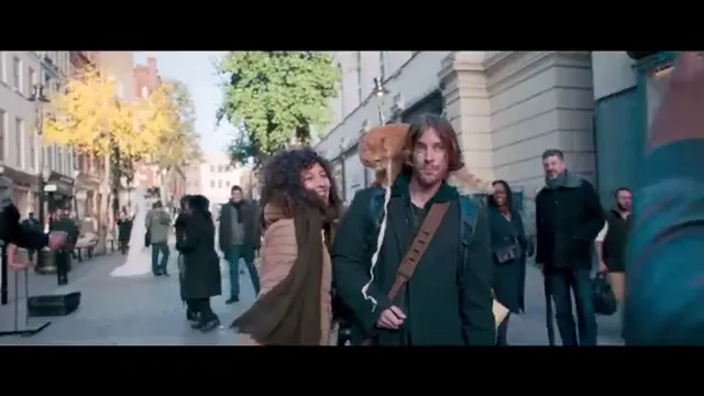 A Street Cat Named Bob Scene 4