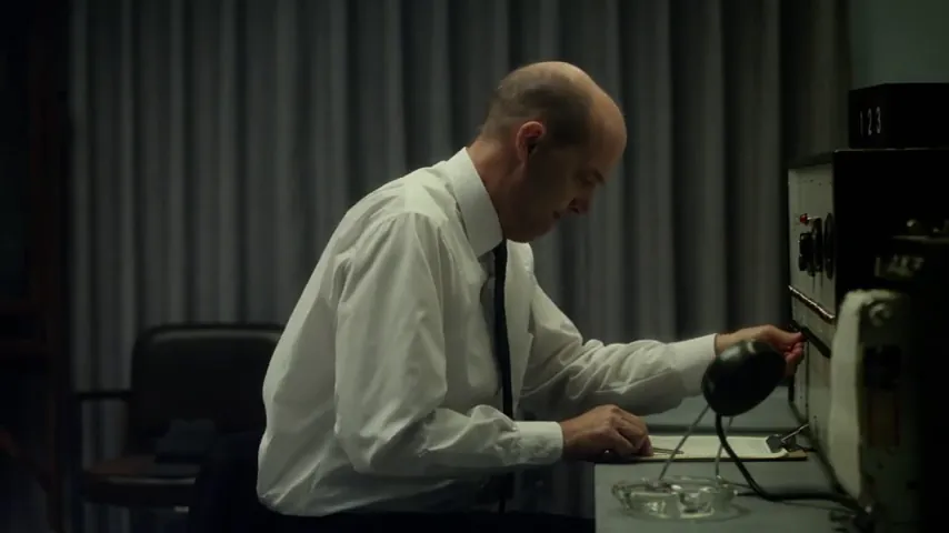 Experimenter Scene 1