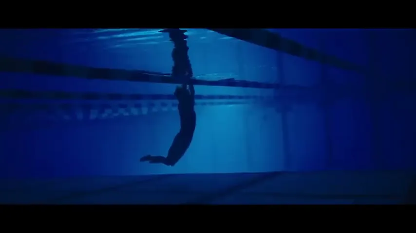 12 Feet Deep Scene 4