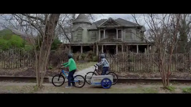 Goosebumps 2: Haunted Halloween Scene 2