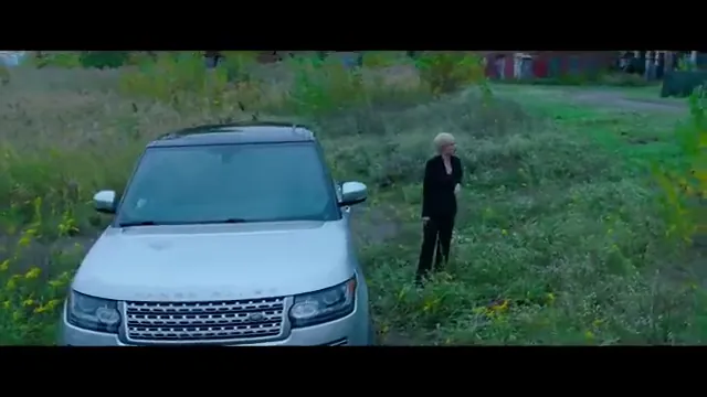 Ava Scene 1