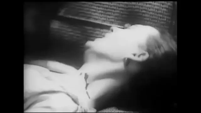 The Wasp Woman Scene 4
