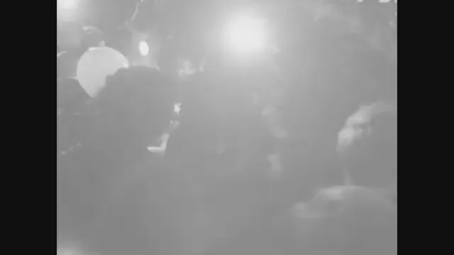 Don't Look Back Scene 1