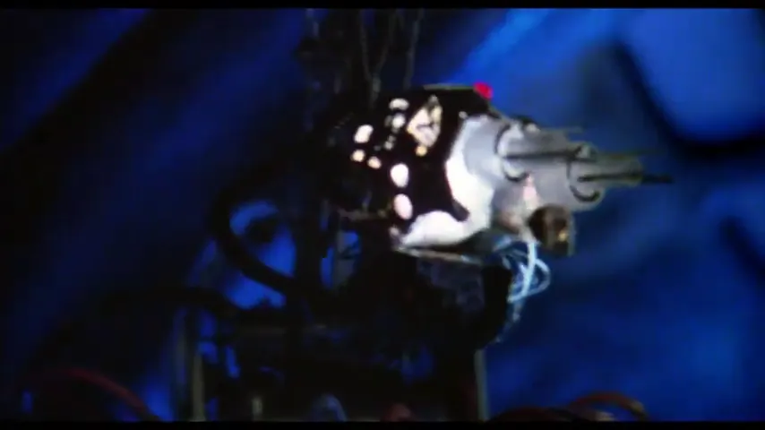 Saturn 3 Scene 4