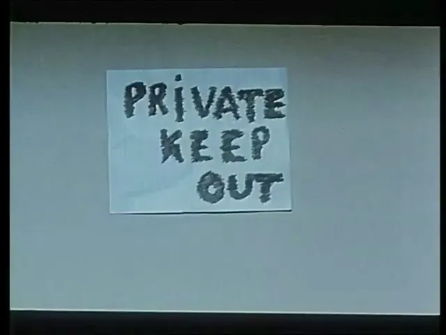 Life Is Sweet Scene 5