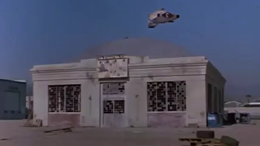 Suburban Commando Scene 1