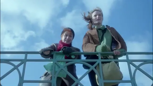 Career Girls Scene 1