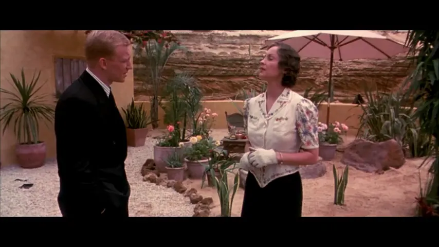 De-Lovely Scene 2
