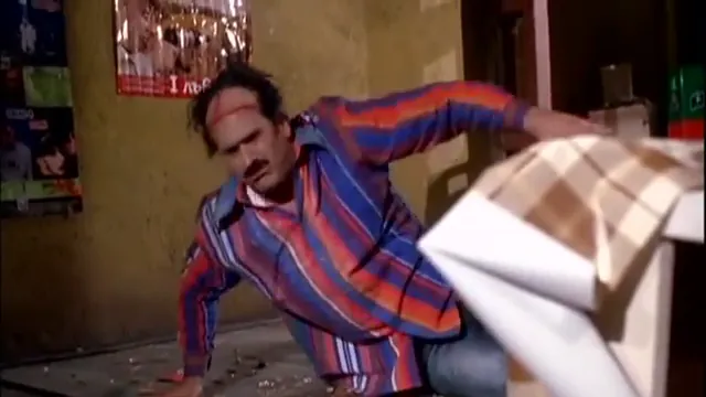 Man with the Screaming Brain Scene 5