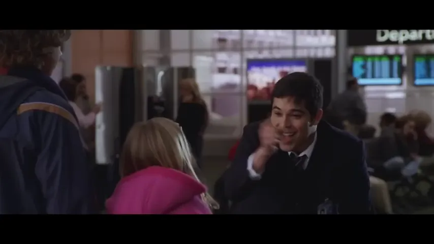 Unaccompanied Minors Scene 2
