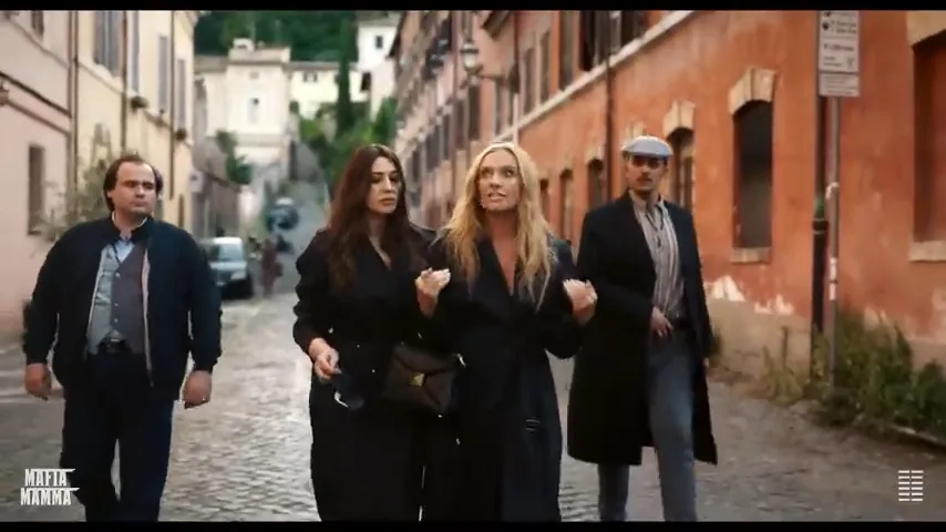 Mafia Mamma Scene 5