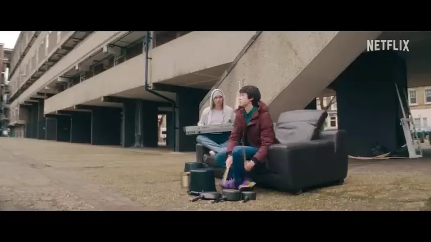 I Used to Be Famous Scene 2