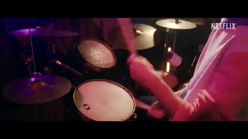 I Used to Be Famous Scene 3