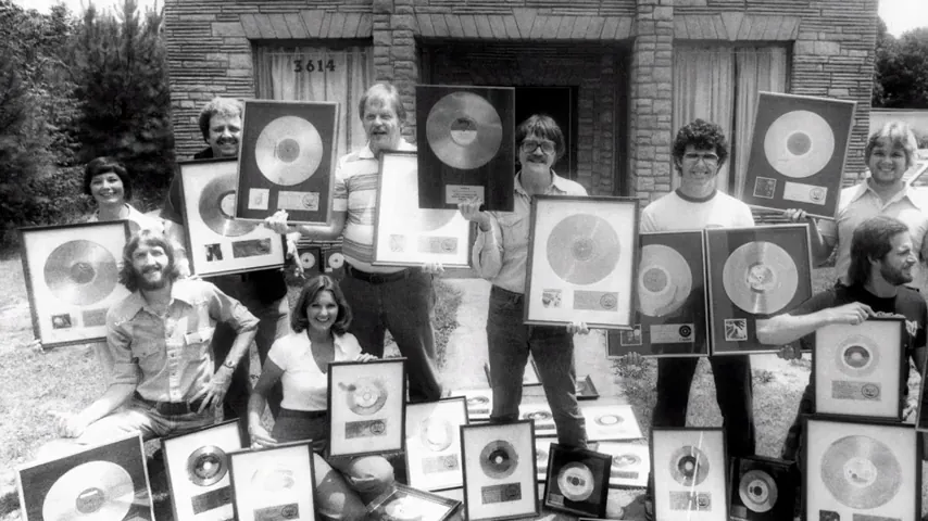Muscle Shoals Scene 5