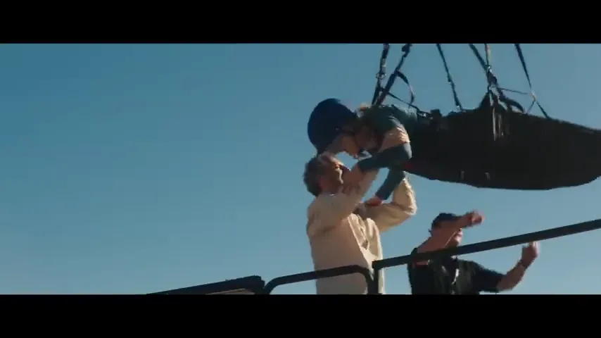 Gloria Bell Scene 2