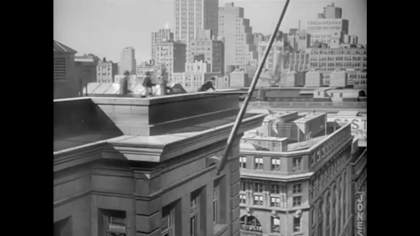 Tarzan's New York Adventure Scene 1