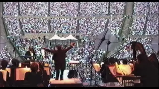 Pavarotti Scene 2