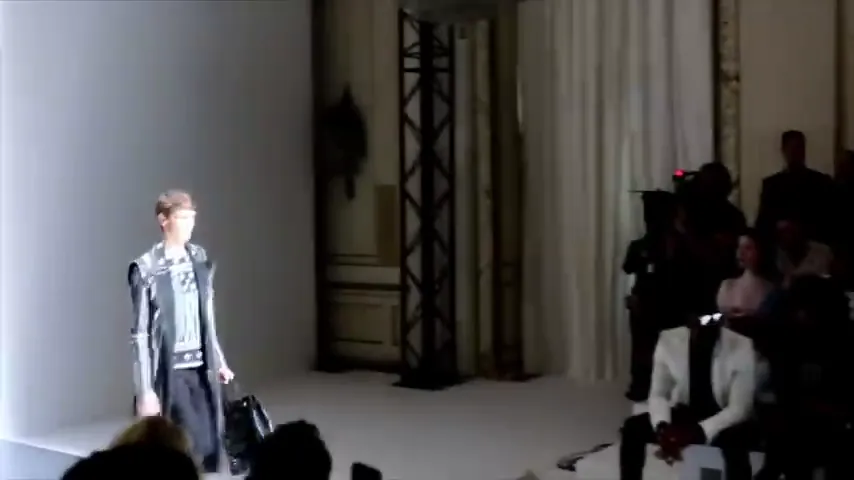 Everybody's Everything Scene 3