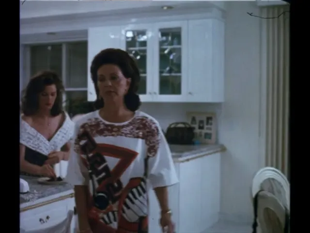 Queens Logic Scene 3